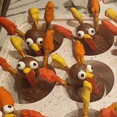 These were SUPER fun to make!  A little time consuming but overall easy to do.  The kiddos will enjoy them for sure!  I highly recommend piping on the beak and use the yellow chocolate to attach the eyes & Swedish fish.  If you cut the Swedish fish properly, you can use the top cut part as a guide for the beaks.  Thanks for the fun recipe!