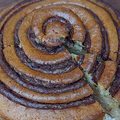 This recipe is sooo easy. Unbelievable. He's also so juicy. Can only recommend this recipe to everyone. P.S I added some vanilla sugar to the batter.