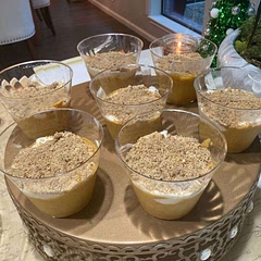 This is such a good idea for a more unique dessert for thanksgiving. Highly recommend for parties with friends or family