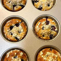 first time trying, it turned out really good! My ingredients made it total up to 45 kcal per muffin, so I will definitely double it and make more in the future. 🫶