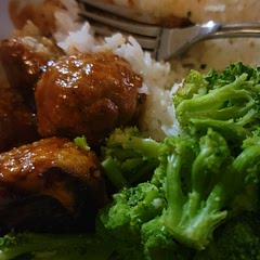 I used siraracha for the hot sauce. They have a kick!