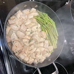 I definitely could have browned my chicken a lot more lol but it tastes delicious! Very easy to make. Great recipe for a work day!
