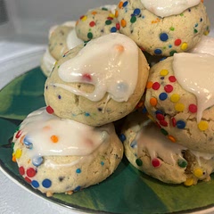 Not sure what I did but they were very fluffy. Still delicious