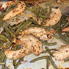 Could probably cook for 5 or so less minutes because the chicken was a little dry but overall super good and a crowd favorite!