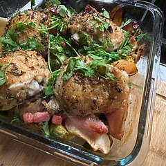 Really nice, although it took much longer to prepare and cook (40 minutes) than expected. I used lardons instead of bacon, and baked it at 200º C on a fan oven (210º was too hot).
