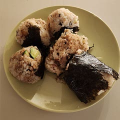 Need to figure out how to let the rice & nori stick better