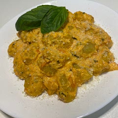 Love love it🤗!very easy and tasty recipe ! Found this recipe in a tiktok video and decided to make. I’m a 14y.o that likes cooking so this was easy ! Overall rate : would absolutely make it again. 10/10 delicious!😋 ( I accidentally bought pumpkin gnocchi but even tho it came out very tasty!, also the sauce does not look as smooth because I accidentally put it in the wrong mixer😅)