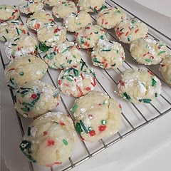 Easy to make. Very festive, but could use any color sprinkles for any occasion!