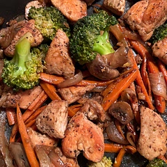 So delicious!! Used teriyaki instead of oyster sauce. Will make this again 100%.