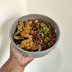 This cucumber salad is easy to prep and actually a favorite in our home. It is refreshing and matches really well with Pork or Beef Bulgogi.