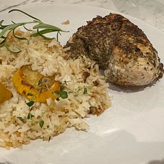 Slight change, used two pots instead of one, but finished the chicken and rice off in the oven (10 min, 180º).