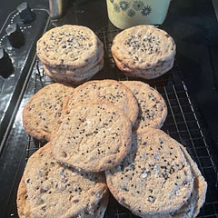 Used black sesame seeds to garnish. My favorite !