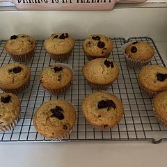 Made them this morning I used dried cranberries they smell delish - adding to my Christmas baskets.