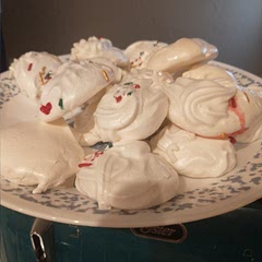Taste great. Never made meringues before but they still turned out OK although they don't look like trees.