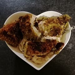 Apologies for low quality picture I was tired and forgot to use flash! It was really nice and I definitely recommend getting a THICK cream. I don't think i added enough parmesean so that's the only thing I'd change.