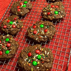Made these for the first time for my Christmas baskets. I should have made sure they were round but not bad for a first try. Dough is pretty sticky so it was interesting trying to flatten out before baking. I’m waiting to hear back from folks on what they think of this one - my sister liked this one!