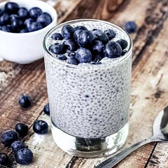 I replaced Almond milk with my favourite Oatly milk. I like using honey as my sweetener.  I liked the Blueberries in my chia pudding!