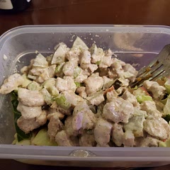 Delicious! Super simple and sooo good. I used plain greek yogurt instead of sour cream and that worked just fine. I will definitely be making this again.