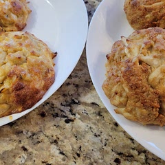 Anyone had G&M crabcakes near Baltimore? I put this up against them (they're so famous they ship frozen nationwide) and this recipe gave the restaurant a good run. On appearance, they're comparable (G&M left, this recipe right). Unfortunately, it all came down to the crabmeat itself. The restaurant simply has access to superior and phenomenal crab supply. Final family score G&M 9/10, Mom 8.9/10 😏