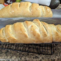This bread had a great taste and was simply impressive looking. I made this for my Christmas dinner as we have a tradition of fondue. Everyone loved it.