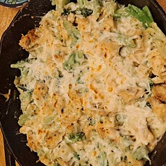 I used frozen broccoli, minced onion and garlic powder. I made rice for the family to go with it. It was great! No leftovers.