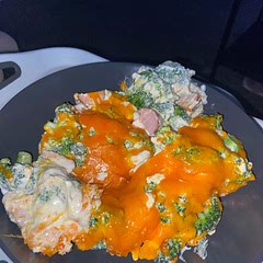 Definitely will be doing things different next time but definitely trying again. Going to steam for longer and mix cheese in rather than on top but other than that 👍🏼