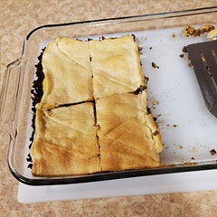 I made to recipe and used 10 slices American cheese. I really wanted that beef and onion flavor but the cheese covered it.