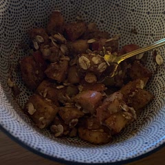 Sorry for bad picthur i am in anorexsia recovery and i am challenging a really big fear food of mine and it just tast amassing changed the receipt a little bit but I tast just like Appel pai I week be making this many times more and it’s healthy