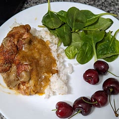 I only had about 1.5 lbs of chicken and hardly had enough gravy for that, but it was delicious.