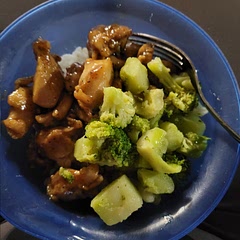 Loved how easy this was to make. Only thing I added to the broccoli was a seasoning packet I got from Walmart