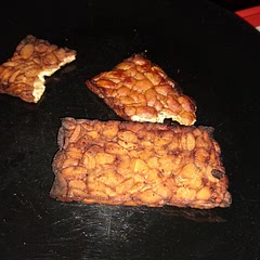 Put 3 slices in the air fryer. 15 minutes at 370 was a little too much. The flavor was very baconesque. My omnivore husband couldn't get behind it though. I thought it was fine