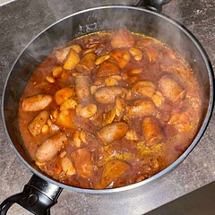 A really nice dish! Added a tsp of chipotle to give it extra flavour, also chopped some potatoes in to bulk it up.
