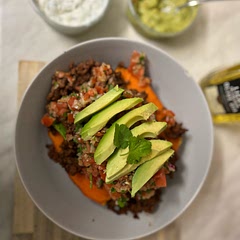Only thing I would say is sweet potatoes take agesss to cook! Added some fresh avo and coriander on top 😋