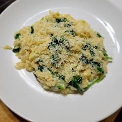 This was fast and delicious! And may need a bit more garlic and salt depending on your tastes.