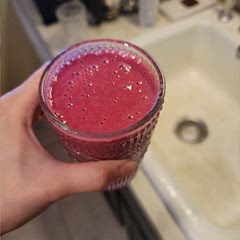 I added some apple and some collagen powder (which even "unflavored" usually gives smoothies a slight 'vanilla' bend, so beware of that if you do. It actually worked in this though! Another go to for me! So pretty too! 😍🤗
