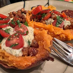 This was okay until I added the garlic chili sauce, then it was transformed into something truly amazing. I couldn’t believe I had made this myself.
