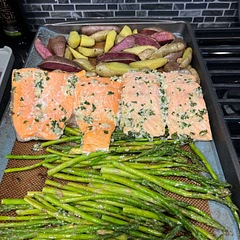 Really easy to prep and make. Came out delicious. Made it for lunch meal prep. So tasty!