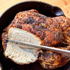 This is so juicy and ready in such a short time it’s perfect for family dinner and for leftovers to make sandwiches and chicken salad