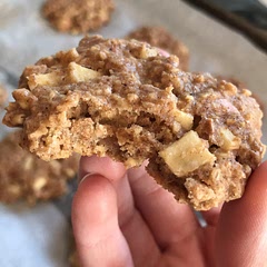i'm in love with these! i added a lot more cinnamon since the other notes said they were bland. i did 10 minutes and they're very soft cookies.