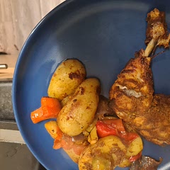 Smells delicious taste amazing a little kick
