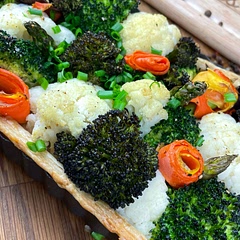You can use other veggies.
You can sprinkle it with Parmesan cheese when ready
Please check the recipe source for the video instraction❤️