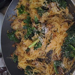 First time trying squash, pretty good. It was a lil bland but nothing a good sauce or cheese wont fix