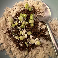 Only 2 of us, so halved the beef, but recommend keeping the sauce ratios as it’s good with a bit of sauce! Otherwise would have been a bit dry with the rice!