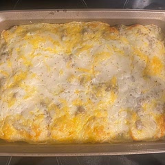 Very good! Super easy to make and a really quick breakfast. The only thing I’d change is I’d add an extra pack of gravy to make it more creamy. 