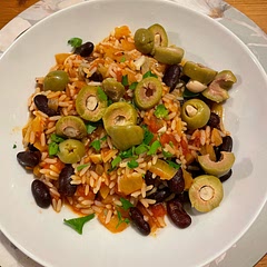 Delicious with a hint of spice! (I never measure spices, just throw in whatever I think)