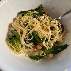 I loved this!  I used capellini which is lighter and thinner than spaghetti. I didn’t have sour cream so I used a bit of cream cheese. And I didn’t add garlic. It was delish. I will definitely do it again.