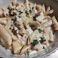 This was so good! Worked perfectly the first time, perfect sauce-to-pasta ratio. Family of 5 & two teen visitors all loved it.
