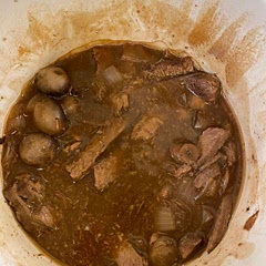 Smells and tastes amazing.  Red wine really ups the flavor.  Thickened up nicely too.