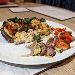 Lovely dish, but struggled with the oven not knowing the setting for electric and taking longer for chicken to cook.
Did add bit more seasoning. 
Would like to try and make it again but in my trusty gas oven.