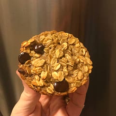 WOW so yummy 
I added salt 
And used 3 small bananas mashed 
With lilies chocolate chips and walnuts 
Ooh! So good